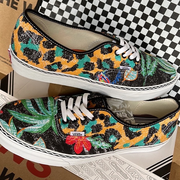 Vans Men’s Authentic Crayola Van Doreen Inspiration sneakers - Picture 9 of 16